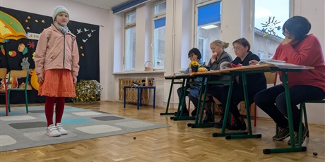 Powiększ grafikę: szkolny-konkurs-recytatorski-jesien-w-poezji-656826.jpg