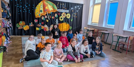 Powiększ grafikę: szkolny-konkurs-recytatorski-jesien-w-poezji-656844.jpg