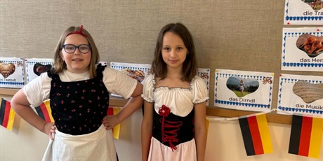 Powiększ grafikę: szkolny-oktoberfest-716648.jpg
