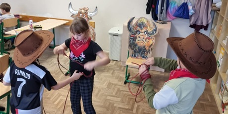 Powiększ grafikę: tydzien-kultury-amerykanskiej-660493.jpg