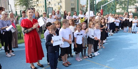 Powiększ grafikę: uroczyste-rozpoczecie-roku-szk-2025-2026-636570.jpg