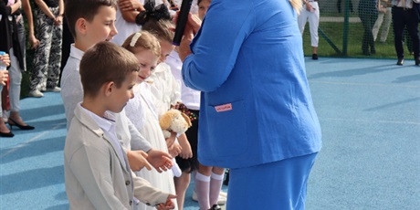 Powiększ grafikę: uroczyste-rozpoczecie-roku-szk-2025-2026-636574.jpg