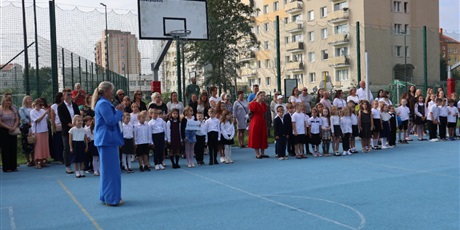 Powiększ grafikę: uroczyste-rozpoczecie-roku-szk-2025-2026-636582.jpg