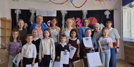 Powiększ grafikę: uroczystosc-wreczenia-nagrod-w-x-wojewodzkim-konkursie-dla-swietlic-my-znad-baltyku-688754.jpg