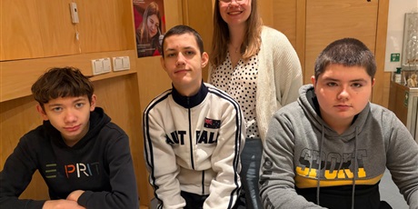 Powiększ grafikę: viia-odwiedzila-cn-experyment-679521.jpg