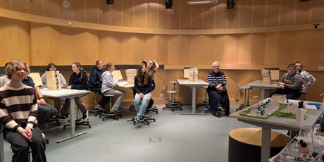 Powiększ grafikę: viia-odwiedzila-cn-experyment-679530.jpg