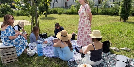 Powiększ grafikę: w-soplicowie-w-goscinie-u-telimeny-702589.jpg