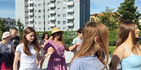 Powiększ grafikę: w-soplicowie-w-goscinie-u-telimeny-702595.jpg