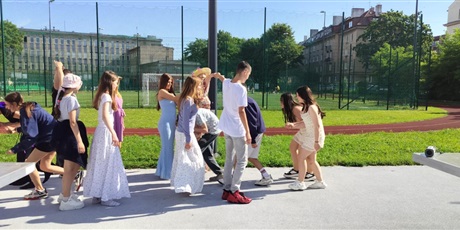 Powiększ grafikę: w-soplicowie-w-goscinie-u-telimeny-702598.jpg