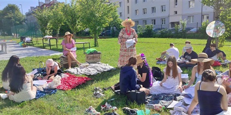 Powiększ grafikę: w-soplicowie-w-goscinie-u-telimeny-702600.jpg
