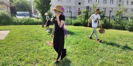 Powiększ grafikę: w-soplicowie-w-goscinie-u-telimeny-702605.jpg