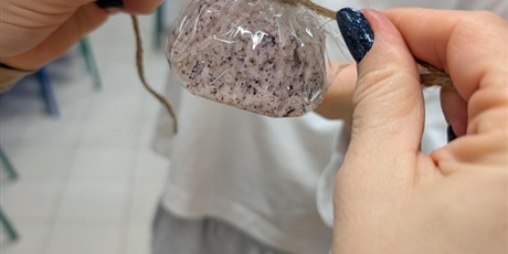 Powiększ grafikę: warsztaty-chemiczne-zapachy-swiat-668933.jpg