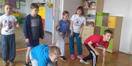 Powiększ grafikę: wiosenny-turniej-klas-630050.jpg