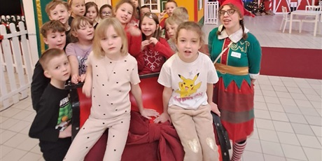 Powiększ grafikę: wizyta-w-wielkiej-fabryce-elfow-662651.jpg