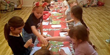 Powiększ grafikę: wizyta-w-wielkiej-fabryce-elfow-662660.jpg