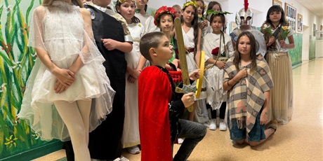 Powiększ grafikę: wokol-mitow-greckich-651788.jpg