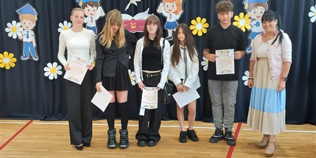 Powiększ grafikę: zakonczenie-roku-szkolnego-klas-iv-vii-630309.jpg