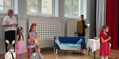 Powiększ grafikę: zakonczenie-roku-w-oddziale-przedszkolnym-628596.jpg