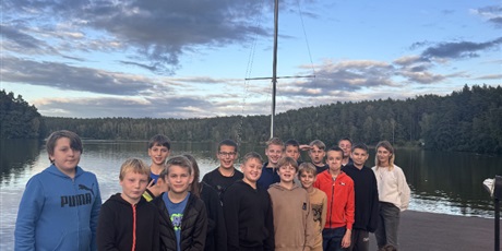 Powiększ grafikę: zielona-szkola-w-garczynie-648711.jpg