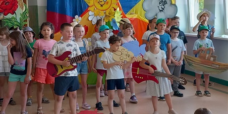 Powiększ grafikę: zlap-lato-za-reke-704586.jpg