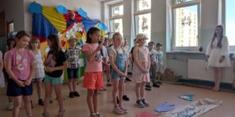Powiększ grafikę: zlap-lato-za-reke-704591.jpg
