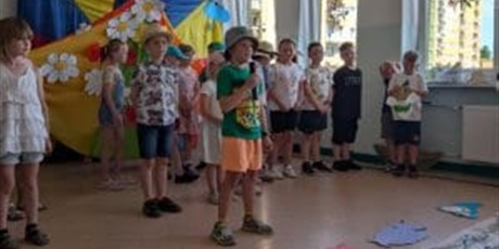 Powiększ grafikę: zlap-lato-za-reke-704594.jpg